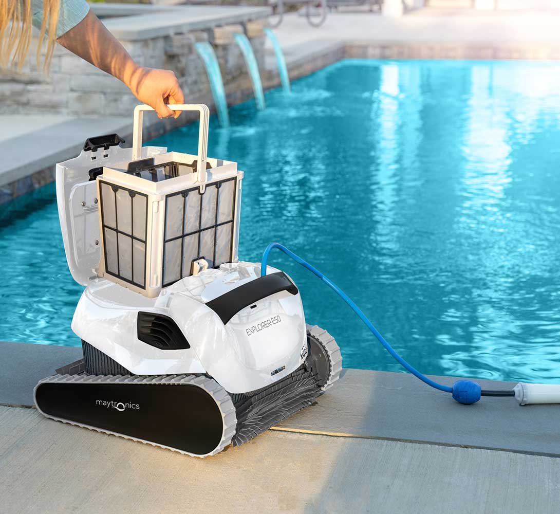 Dolphin Explorer E50 Pool Cleaner